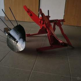 Foto inzerátu Pluh APH-352 s radlici vyorávací k systému VARI...