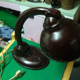 Foto inzerátu Retro starožitná lampa lampička bakelitová TYP 11126 pěkná