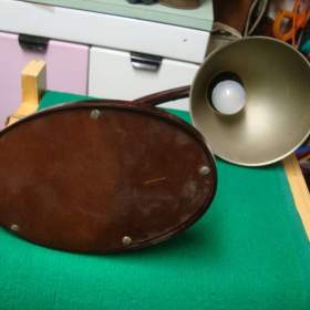 Foto inzerátu Retro starožitná lampa lampička bakelitová TYP 11126 pěkná