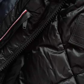 Foto inzerátu TOMMY HILFIGER PROŠÍVANÁ BUNDA S KAPUCÍ