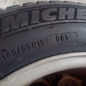 Foto inzerátu Zimní pneu 