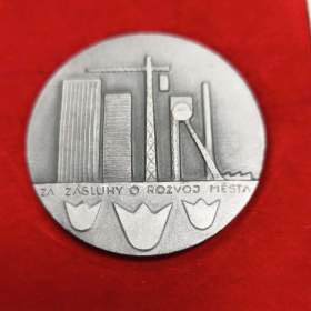 Plaketa Za zásluhy o rozvoj města Havířov / 19667395