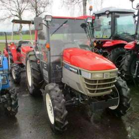 Fotka k inzerátu Malotraktor Yanmar AF- 33 s kabinou, topení, klima / 17935186