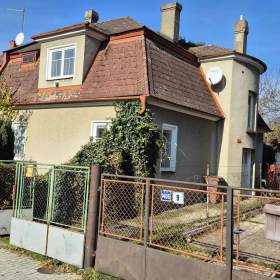 Prodej rodinného domu se zahradou -  Šternberk / 19667469