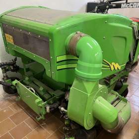 Fotka k inzerátu Prodáme sekačku se sběrem Avant.  / 19098815