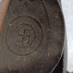 Foto inzerátu Značená německá velmi stará komínová žehlička (2x svastika)