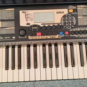 Foto inzerátu Klávesy Yamaha PSR-225