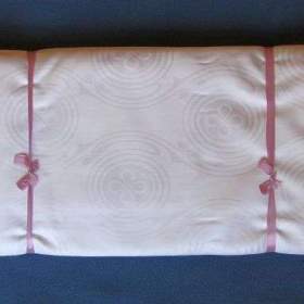 Fotka k inzerátu Damaškové povlečení na dvě postele / 19668617