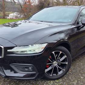 Foto inzerátu Volvo V60 kombi, Momentum Pro, 2.0 D3 110 KW, nebourané