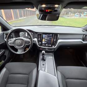 Foto inzerátu Volvo V60 kombi, Momentum Pro, 2.0 D3 110 KW, nebourané