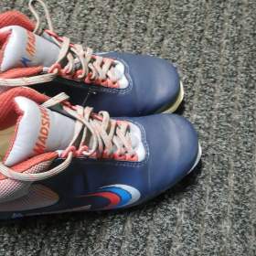 Foto inzerátu Komplet běžky, boty, tyčky