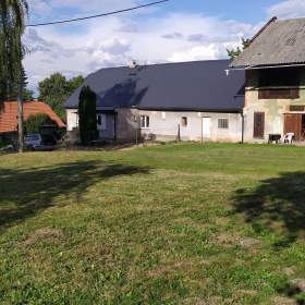 Foto inzerátu Konečně dům, kde ustájíš koně a můžeš chovat zvířata 