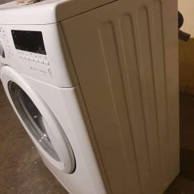 Foto inzerátu PRACKA WHIRLPOOL,BOCNI PLNENI,6KG,JAKO NOVA,A+++,1200 OT.