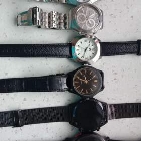 Fotka k inzerátu Pánské hodinky  / 18903352