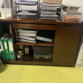 Foto inzerátu Kancelářský nábytek