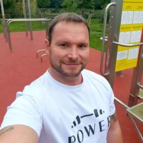 Foto inzerátu Poptávám zaměstnání - bezpečnostní manažer