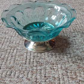 Fotka k inzerátu Skleněný podnos starý  / 19613383