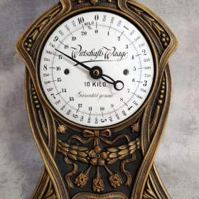 Fotka k inzerátu Velmi pěkné jednomiskové 10kg staré vahy po renovaci, neváhejte / 19380379