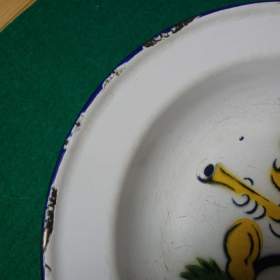 Foto inzerátu Retro plechový smalt dětský talíř 20 cm Mickey Mouse pěkný