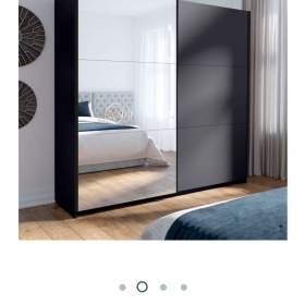 Foto inzerátu Skříň s posuvnými dveřmi a zrcadlem Arsala