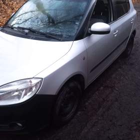Fotka k inzerátu Škoda fabia 1.4, rok 2009,69000k. c. / 19350236