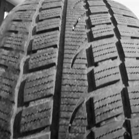 Fotka k inzerátu 2ks zimních pneu 225/40 R18 Windforce / 19671833