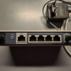 Fotka k inzerátu Prodám wifi router TP- LINK / 15369931