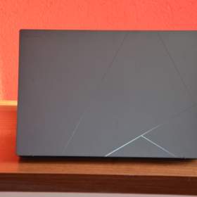 Foto inzerátu ASUS Zenbook Duo i9/16GB/SSD 1TB/záruka