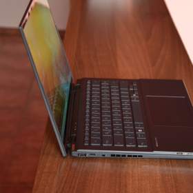 Foto inzerátu ASUS Zenbook Duo i9/16GB/SSD 1TB/záruka