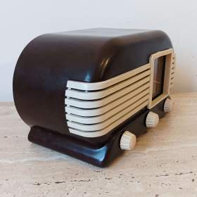 Foto inzerátu Originální bytový doplněk - starožitné rádio Talisman, top stav, plně funkční