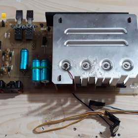 Foto inzerátu Prodám funkční zesilovač do rmg Tesla Condoru.