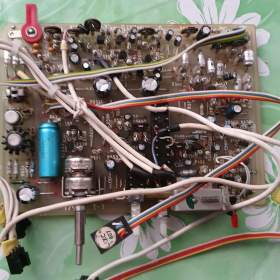 Foto inzerátu Prodám funkční magnetofon do rmg Tesla Condor