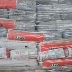 Fotka k inzerátu Lepící a stěrkové lepidlo / 17988430