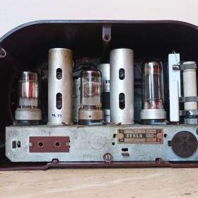 Foto inzerátu Starožitné rádio Tesla Talisman 307U po kompletní renovaci, top-top stav, plně funkční