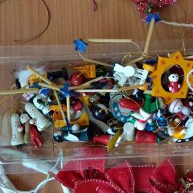 Fotka k inzerátu Dřevěné retro ozdoby a dva podstavce pro vánoční strom / 19675356