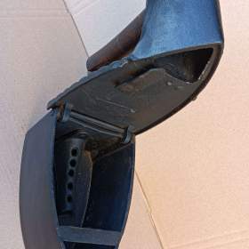 Foto inzerátu Krásná a velmi stará žehlička s komínem komínová do sbírky