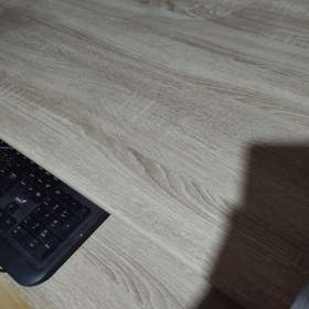 Fotka k inzerátu Prodám stůl  / 19674909