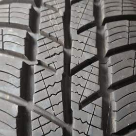 Fotka k inzerátu Sada zimních pneu 205/55 R16 Barum / 19676192