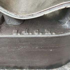 Foto inzerátu Obrovská komínová velmi stará sbírková žehlička D.R.G.M.