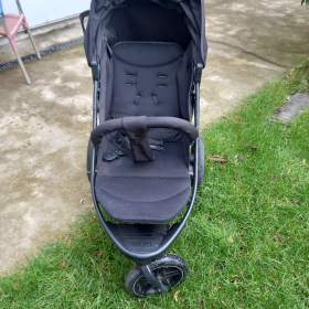 Foto inzerátu Prodám kočárek značky Hauck Rapid  3 R Black