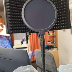 Foto inzerátu Akustický paravan pro nahrávání + Pop filter + držák