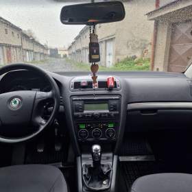 Foto inzerátu 🚗 Škoda Octavia II 2.0 TDI 103 kW BKD | Kombi | Spolehlivá | STK 08/2026 | Ostrava