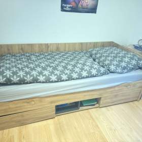 Foto inzerátu Postel i s psacím stolem 2000