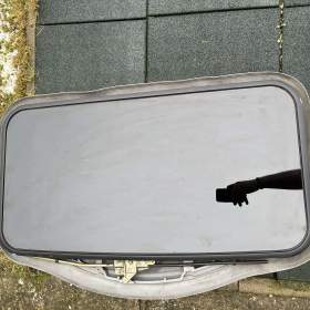 Foto inzerátu Střešní okno s kličkou - Šíbr WEBASTO