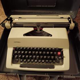 Fotka k inzerátu Prodám psací stroj / 19471157