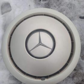 Mercedes originál poklice ,250k. c. / 19710468