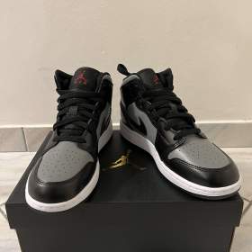 Nové Nike Air Jordan 1 Mid. / 19715450