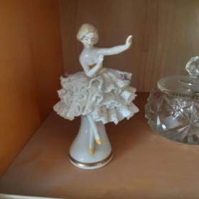 Prodám porcelánovou panenku, pozůstalost.  / 19723562