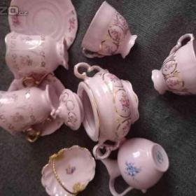 Prodám sbírku růžového porcelánu, pro upřesnění sděluj / 19728117