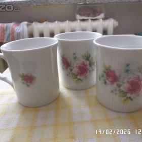 Foto inzerátu Starý porcelán za babku